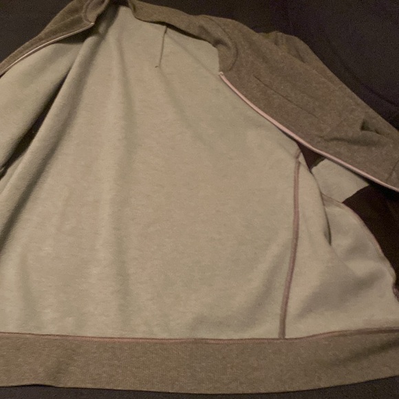 Lululemon jacket! - Picture 5 of 6